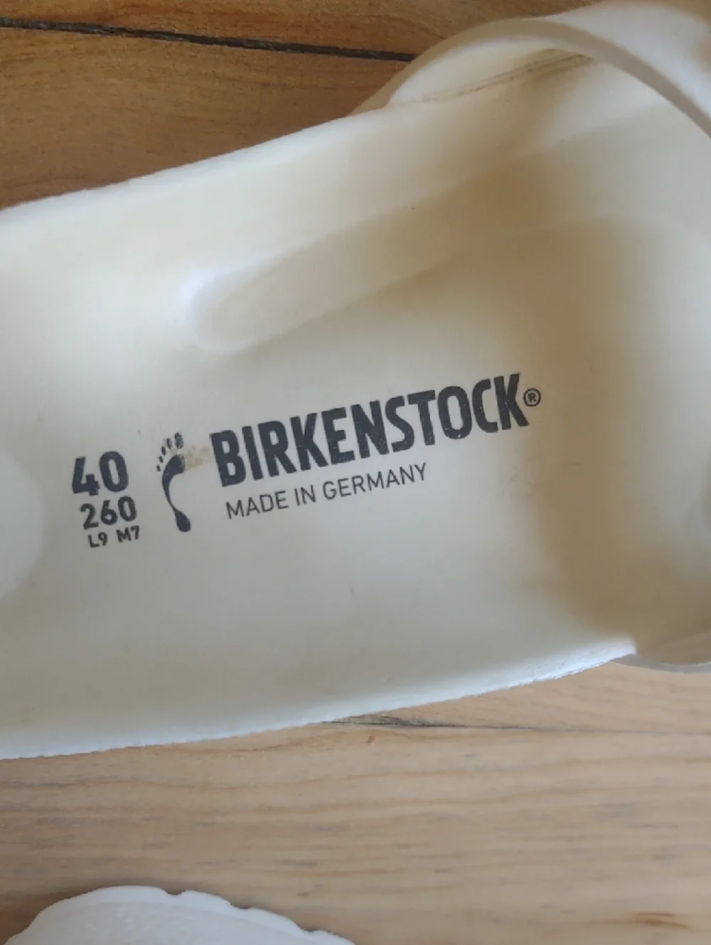 Birkenstock White Single Strap Slide Sandals - Picture 9 of 10
